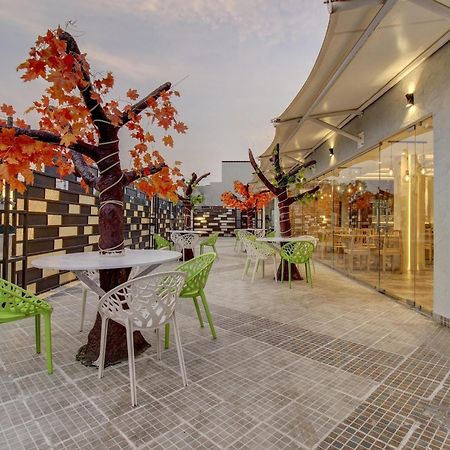 Townhouse Geetraj Near Shalimar Gateway Lucknow Ξενοδοχείο Εξωτερικό φωτογραφία