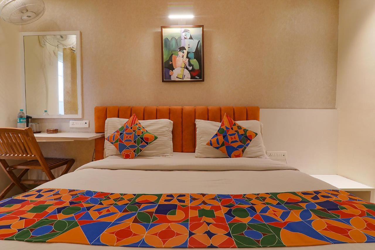 Townhouse Geetraj Near Shalimar Gateway Lucknow Ξενοδοχείο Εξωτερικό φωτογραφία