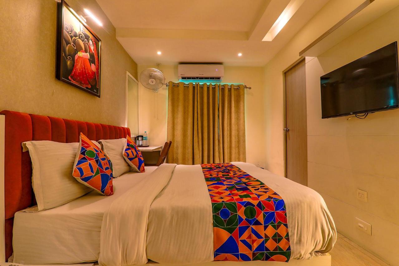Townhouse Geetraj Near Shalimar Gateway Lucknow Ξενοδοχείο Εξωτερικό φωτογραφία