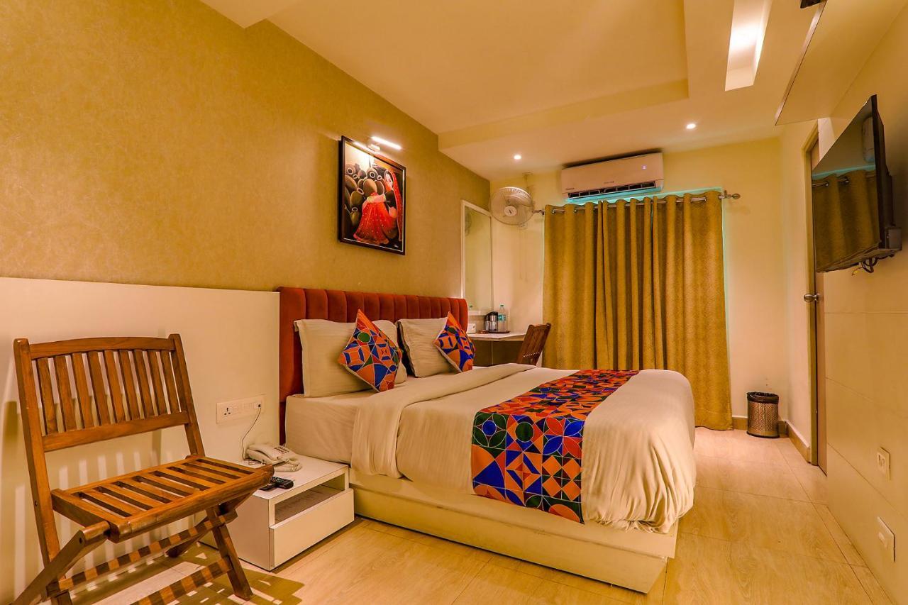 Townhouse Geetraj Near Shalimar Gateway Lucknow Ξενοδοχείο Εξωτερικό φωτογραφία