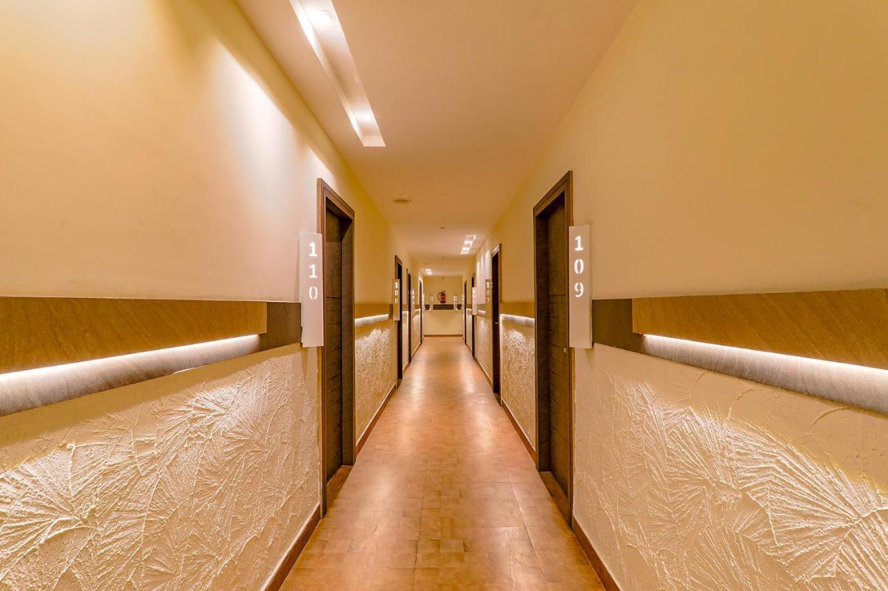 Townhouse Geetraj Near Shalimar Gateway Lucknow Ξενοδοχείο Εξωτερικό φωτογραφία