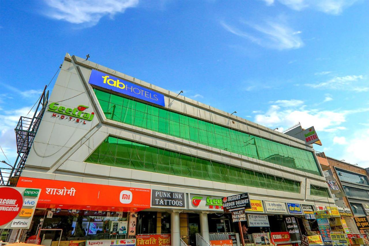 Townhouse Geetraj Near Shalimar Gateway Lucknow Ξενοδοχείο Εξωτερικό φωτογραφία