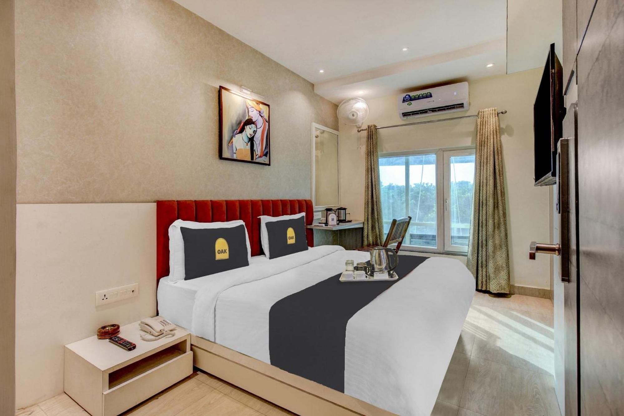 Super Townhouse Geetraj Near Shalimar Gateway Lucknow Ξενοδοχείο Εξωτερικό φωτογραφία