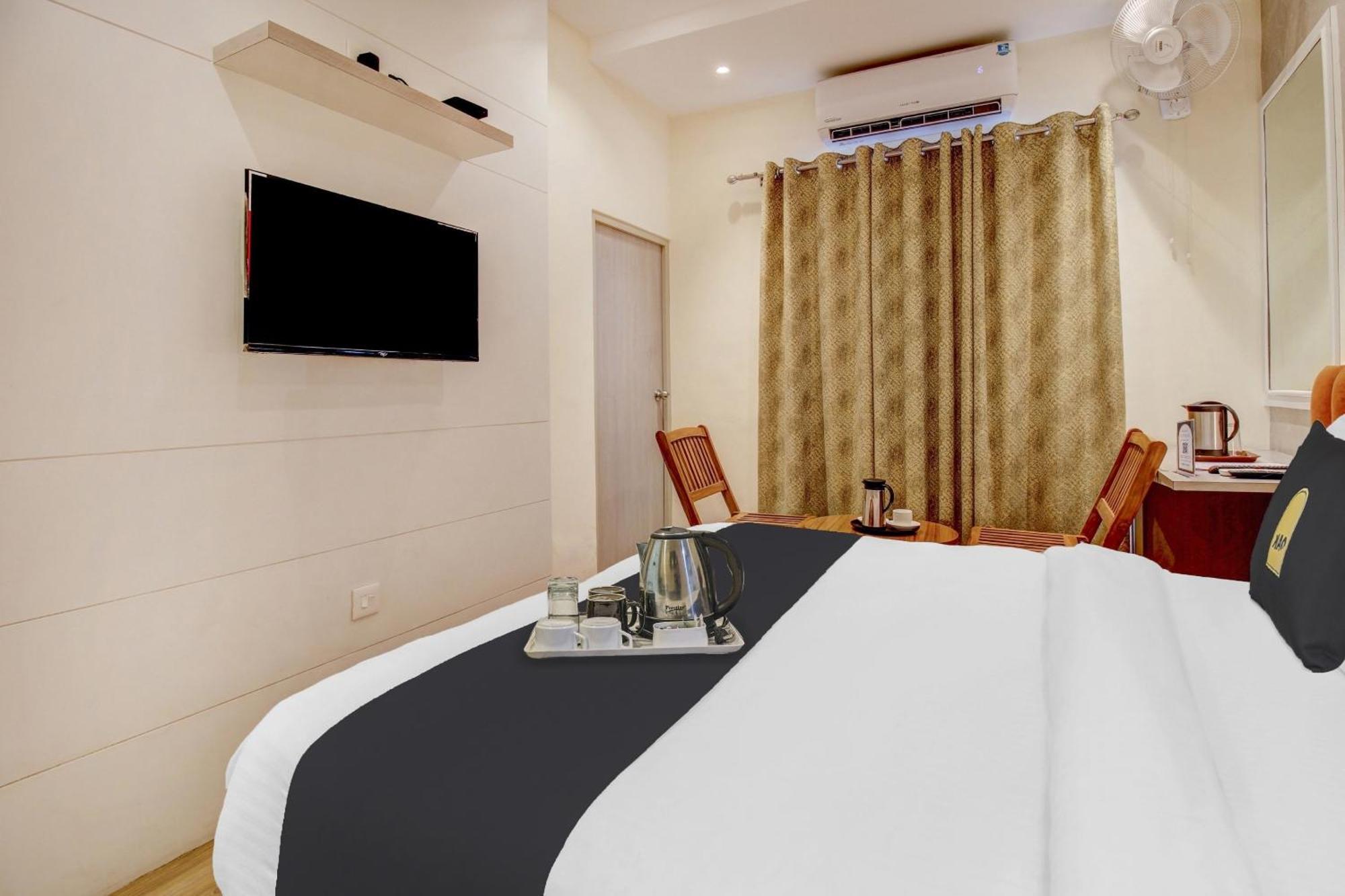 Townhouse Geetraj Near Shalimar Gateway Lucknow Ξενοδοχείο Εξωτερικό φωτογραφία