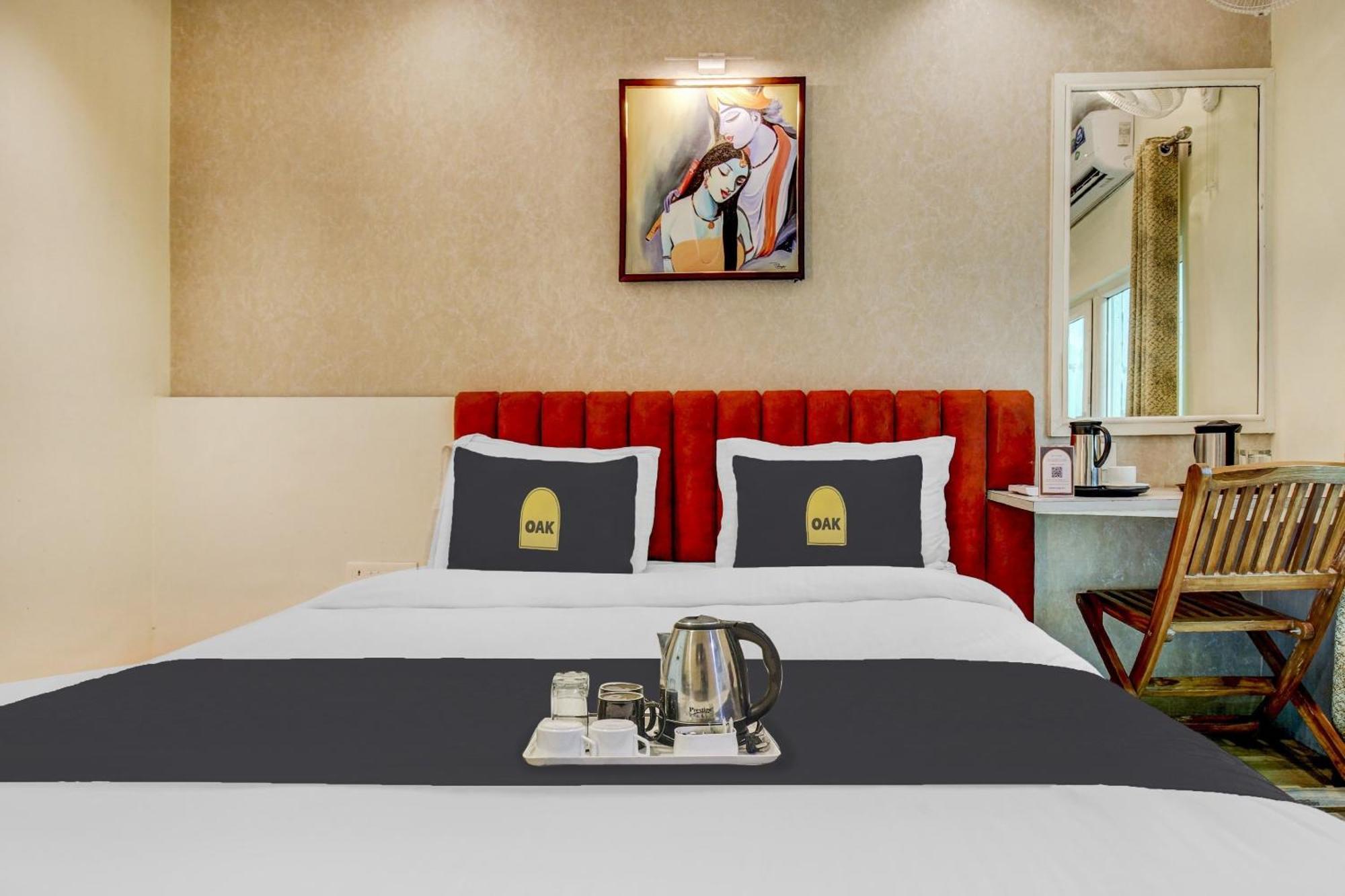 Townhouse Geetraj Near Shalimar Gateway Lucknow Ξενοδοχείο Εξωτερικό φωτογραφία