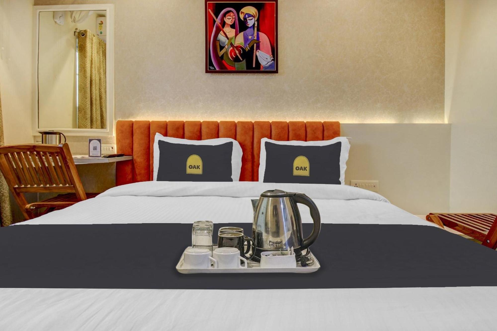 Townhouse Geetraj Near Shalimar Gateway Lucknow Ξενοδοχείο Εξωτερικό φωτογραφία
