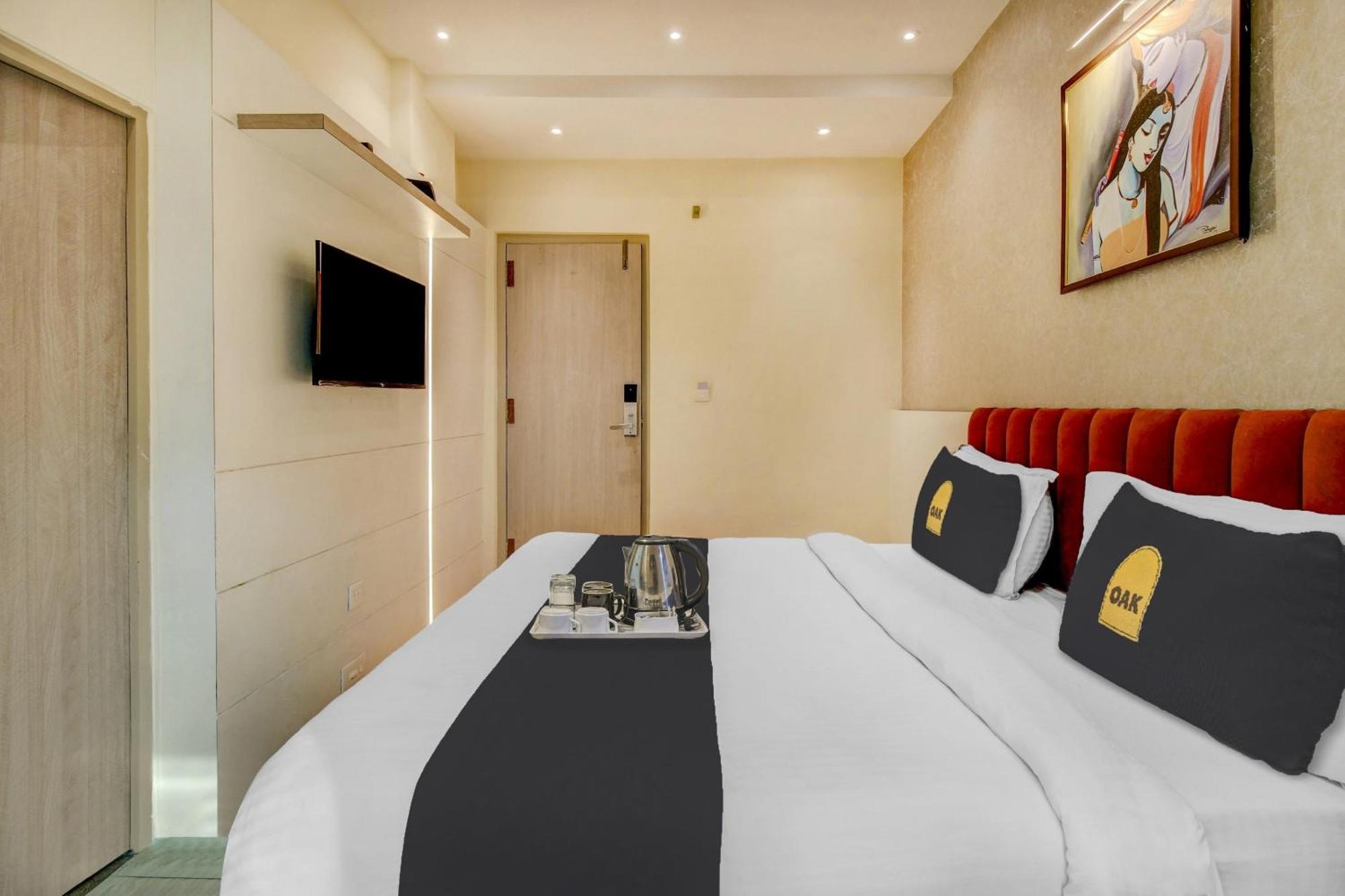 Townhouse Geetraj Near Shalimar Gateway Lucknow Ξενοδοχείο Εξωτερικό φωτογραφία