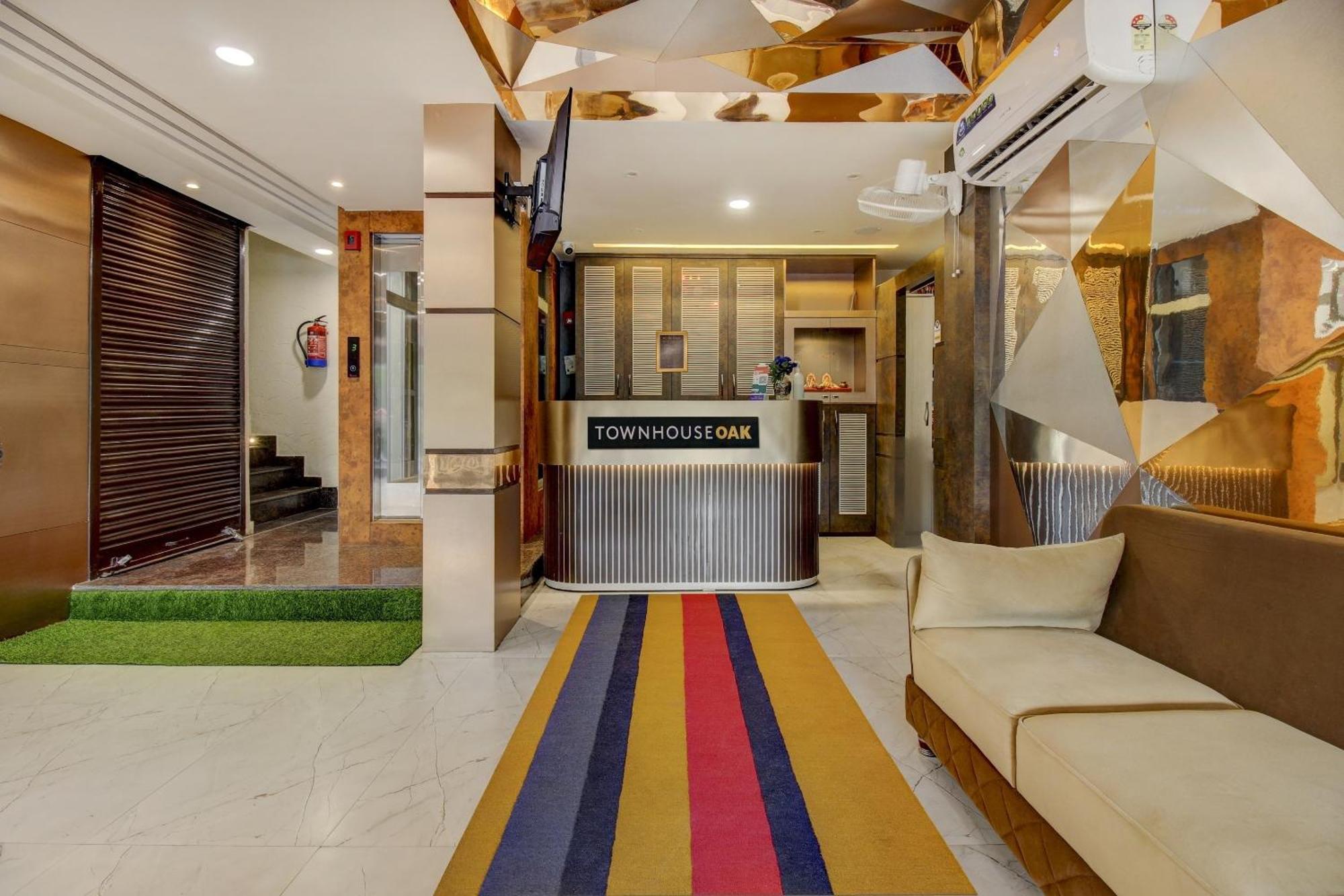 Super Townhouse Geetraj Near Shalimar Gateway Lucknow Ξενοδοχείο Εξωτερικό φωτογραφία