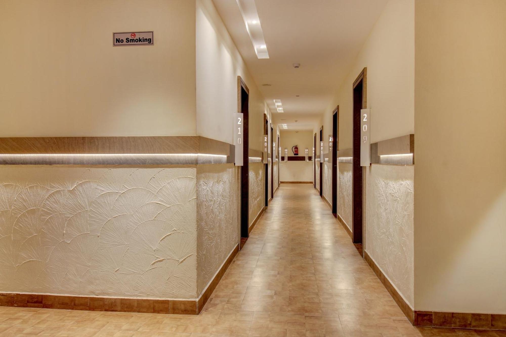 Townhouse Geetraj Near Shalimar Gateway Lucknow Ξενοδοχείο Εξωτερικό φωτογραφία
