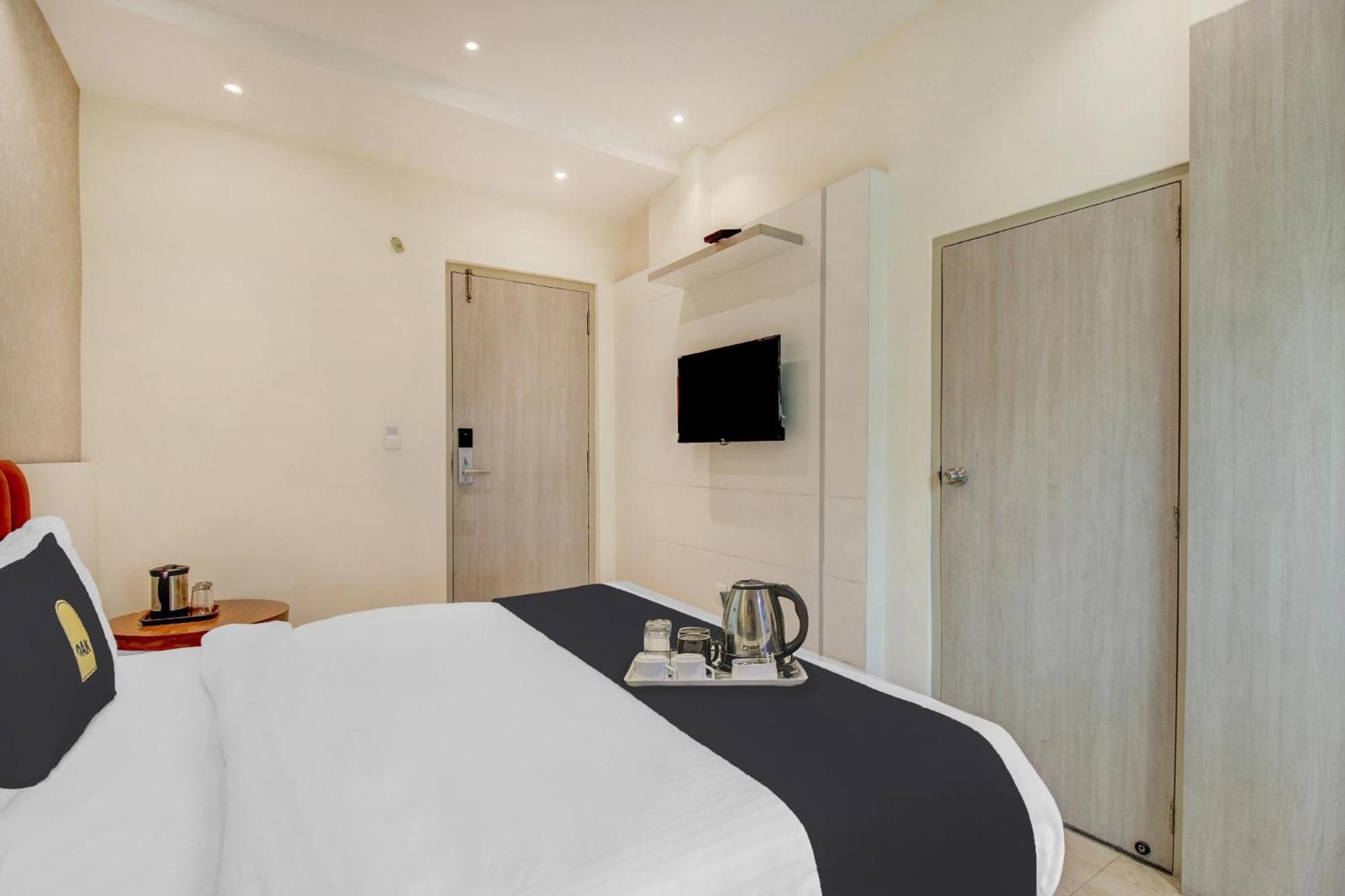 Super Townhouse Geetraj Near Shalimar Gateway Lucknow Ξενοδοχείο Εξωτερικό φωτογραφία