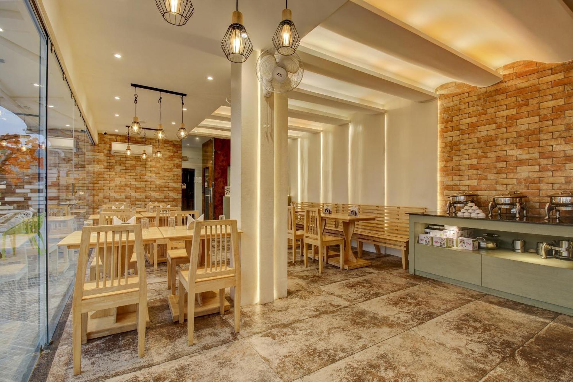 Townhouse Geetraj Near Shalimar Gateway Lucknow Ξενοδοχείο Εξωτερικό φωτογραφία